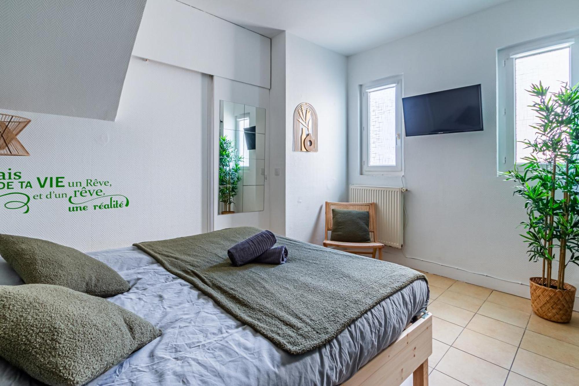 Appart'Hotel Nuiteejour Versailles Saint Cyr L'Ecole Ngoại thất bức ảnh