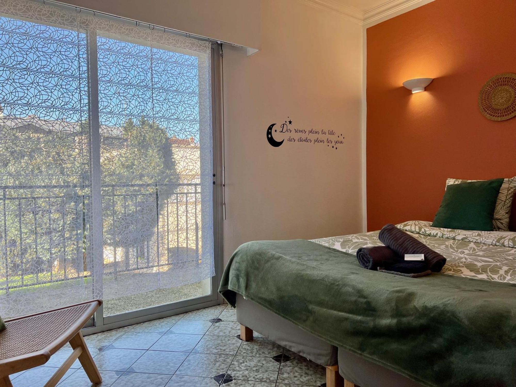 Appart'Hotel Nuiteejour Versailles Saint Cyr L'Ecole Ngoại thất bức ảnh